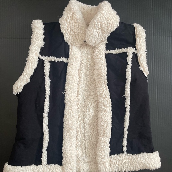 INC Faux Suede Vest Size Large - Picture 1 of 9